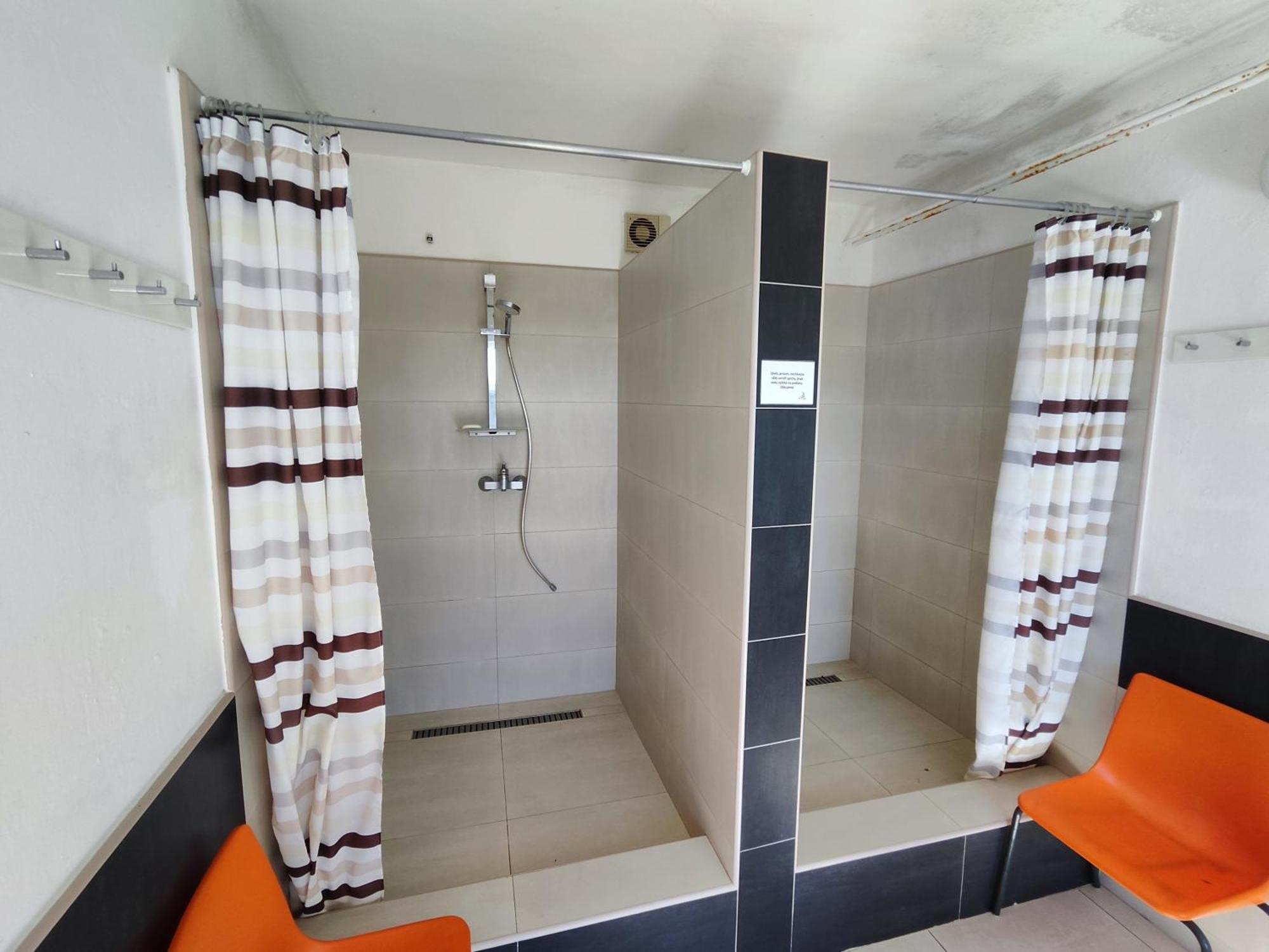 Yacht Club Bezdrev Hotel Hluboka nad Vltavou Ngoại thất bức ảnh